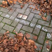 2020-11-09-StolpersteineputzenOS-028