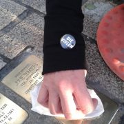 2020-11-09-StolpersteineputzenOS-037