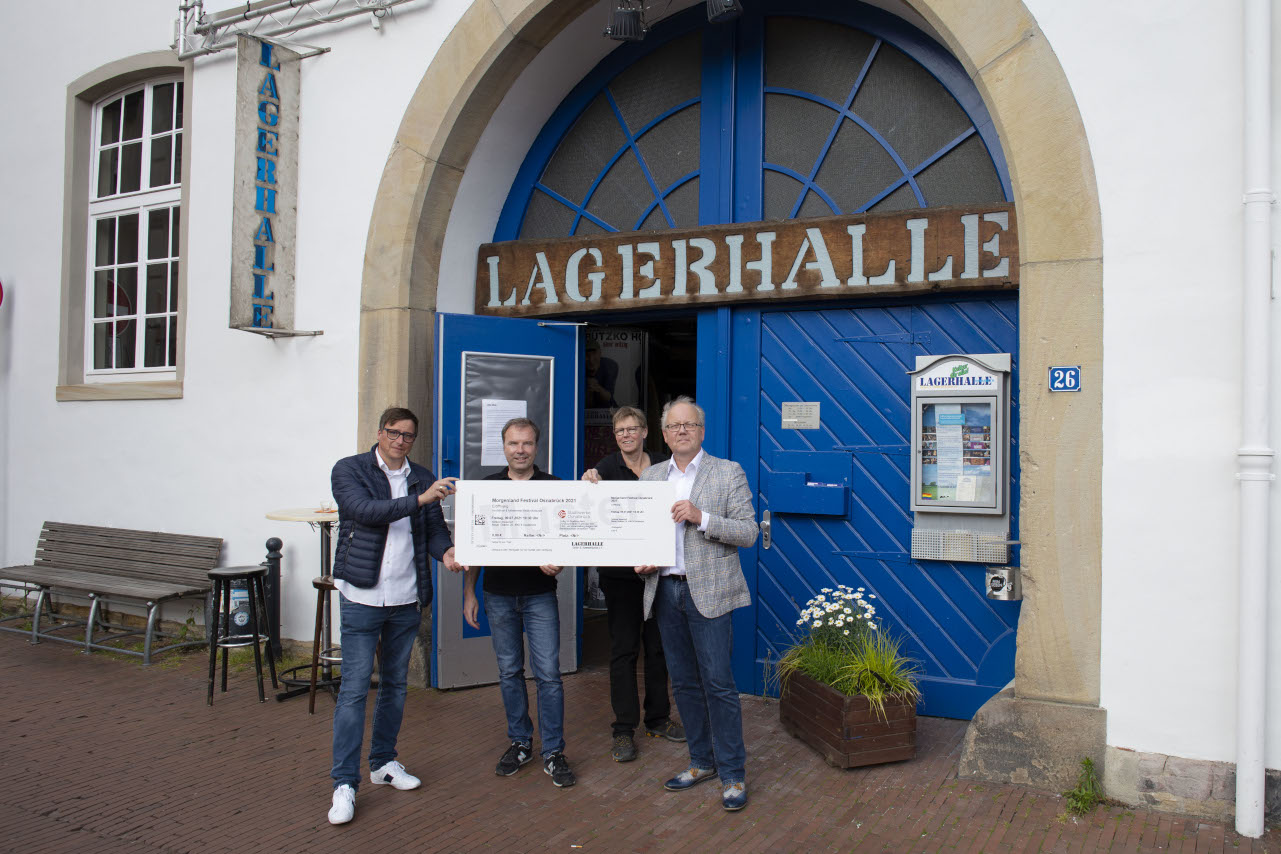 Bequem per Bus zur Lagerhalle und wieder zurück