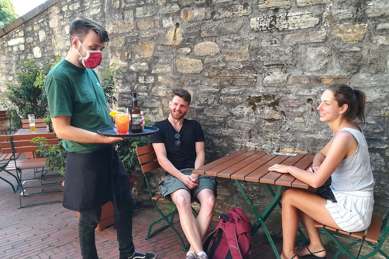 Biergarten öffnet am Freitag! Biergarten öffnet am Freitag!