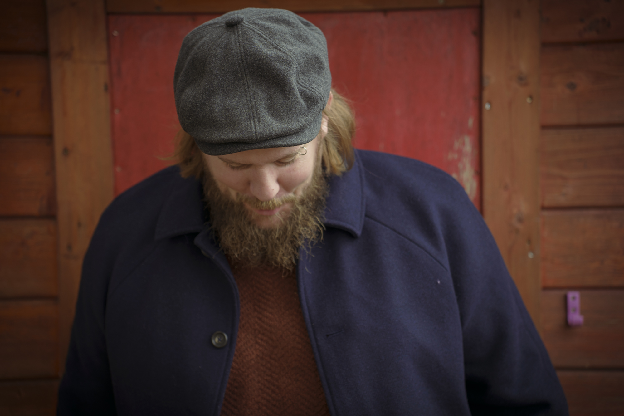 Portrait des Singer- Songwriter "The Lake And The Wolf". Foto: Jens Fricke