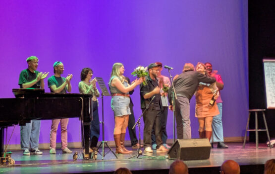 LynBee gewinnt den Singer Songwriter Slam 2026