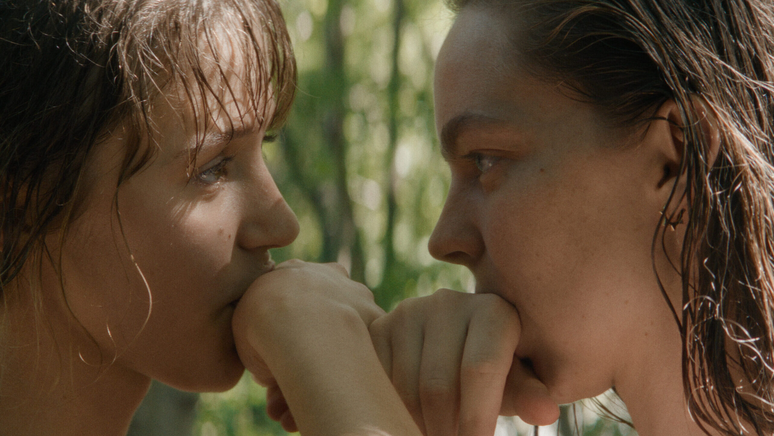 Szenenbild aus dem Film "Little Trouble Girls"