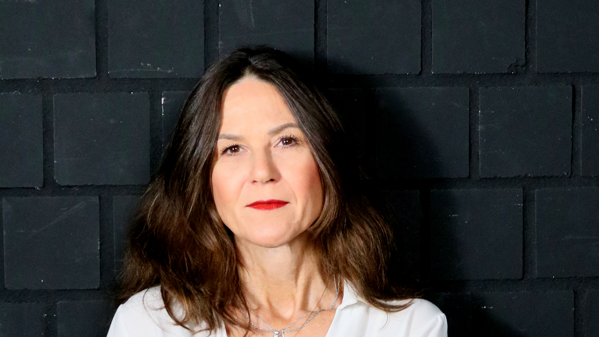 Portrait der Schriftstellerin und Poetry Slam Europameisterin Theresa Sperling